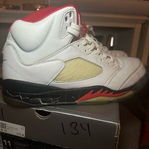 Air Jordan 5 Retro 'Fire Red' (cracked)